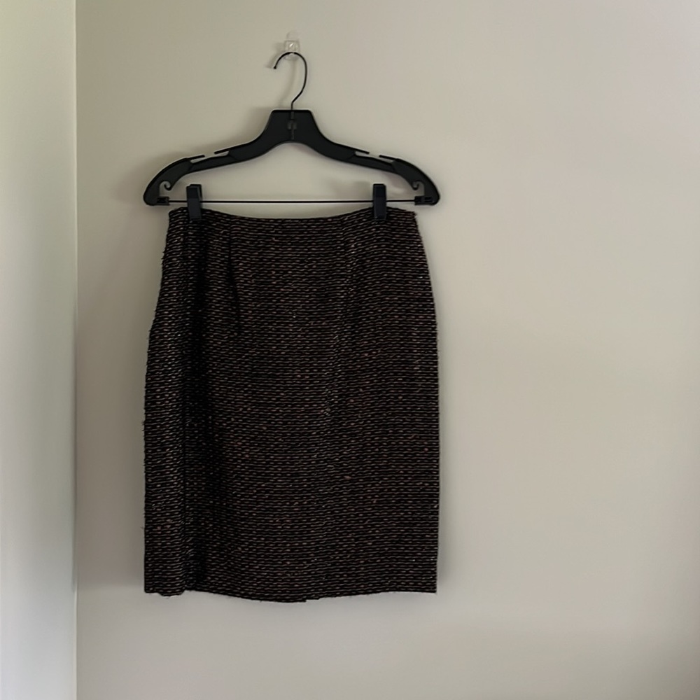 Petite Dana Bachman Black/Brown Metallic Tweed Suit Size: 4 Petite MSRP: $300 - Picture 2 of 10